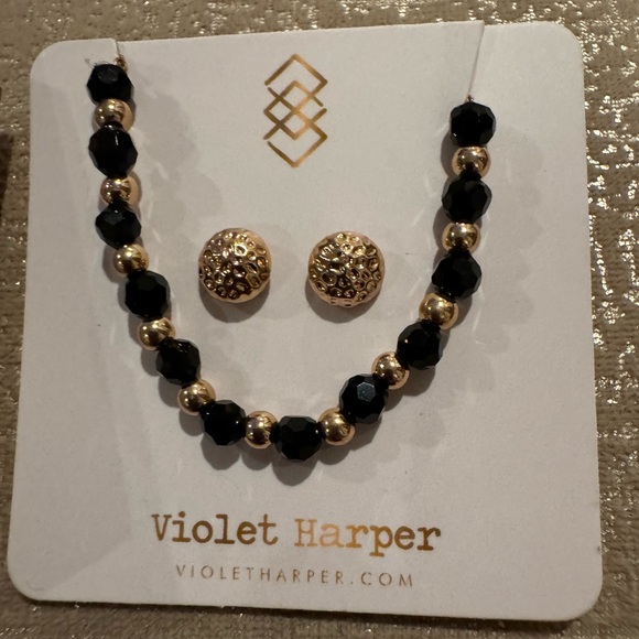 VIOLET HARPER
Morgan Gold Beaded Bracelet + Earrings Set..NEW in Box - Picture 8 of 9